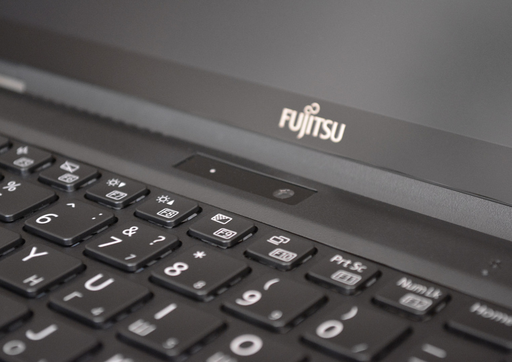 Ноутбук-трансформер Fujitsu LIFEBOOK U5313X U5313X52BRU1TB BLACK 360°, Intel Core i5-1335U, 16GB LPDDR5-4800MHz, SSD 1TB, Intel Iris Xe Graphics, 13,3" WUXGA Touch, WINDOWS 11 PRO, КЛАВИАТУРА RU/US, сделано в Японии, гарантия 1 год, фото 17